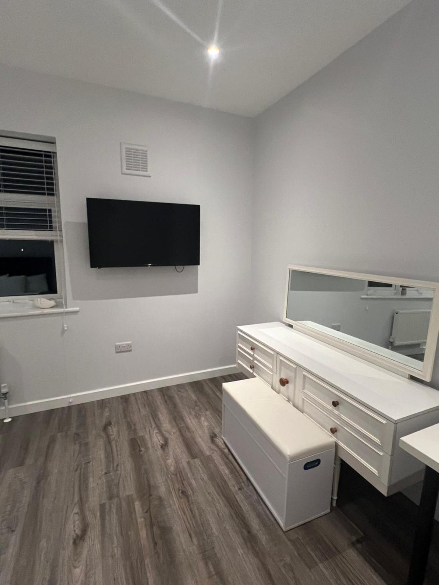 Spencer Bridge Rooms By Afl Northampton Dış mekan fotoğraf
